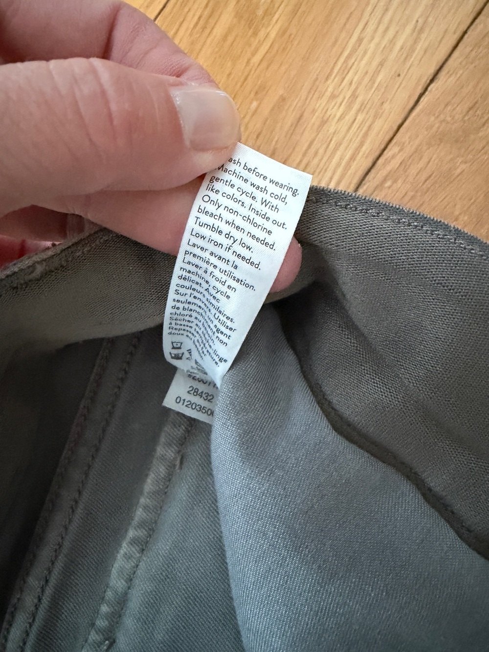 SPANX Stretch Twill Ankle Cargo Pants Size M - Picture 7 of 9